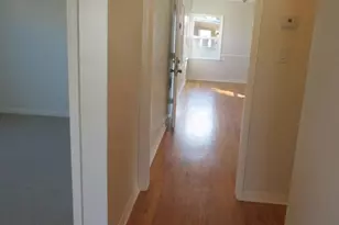 19128 Delano St, Tarzana, CA 91335 - Photo 16