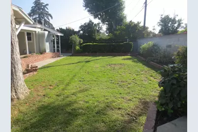 19128 Delano Street, Tarzana, CA 91335 - Photo 22
