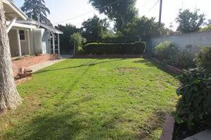 19128 Delano St, Tarzana, CA 91335 - Photo 22