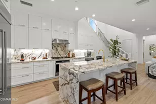 20811 W Bur Oak Circle, Porter Ranch, CA 91326 - Photo 2