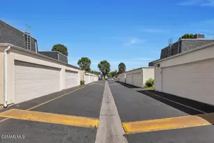 19208 Hamlin St, Reseda, CA 91335 - Photo 30