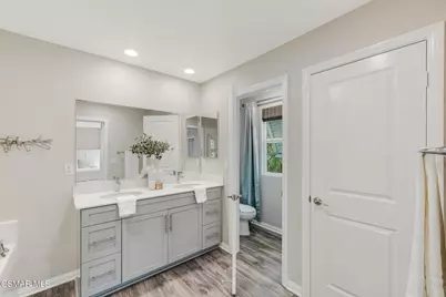 697 Camino Tierra Santa, Camarillo, CA 93010 - Photo 28