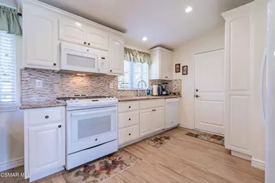 118 Lear Circle, Thousand Oaks, CA 91360 - Photo 4