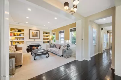 13854 Saddleback Drive, Moorpark, CA 93021 - Photo 12