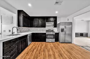 6877 Pine Ave, 29 Palms MCB, CA 92277 - Photo 2