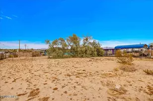 6877 Pine Ave, 29 Palms MCB, CA 92277 - Photo 30