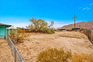 6877 Pine Ave, 29 Palms MCB, CA 92277 - Photo 28