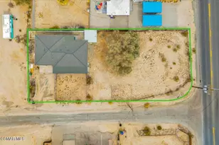 6877 Pine Ave, 29 Palms MCB, CA 92277 - Photo 32