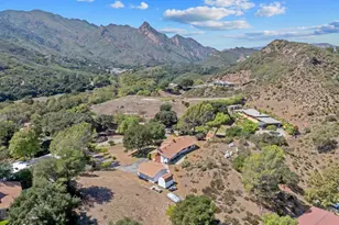 580 Mountain Green Dr, Calabasas, CA 91302 - Photo 28