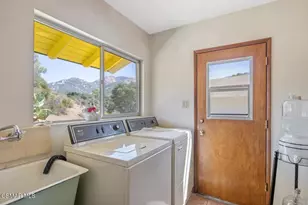 580 Mountain Green Dr, Calabasas, CA 91302 - Photo 20