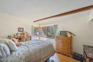 580 Mountain Green Dr, Calabasas, CA 91302 - Photo 8