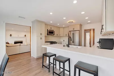 32026 Canterhill Place, Westlake Village, CA 91361 - Photo 6