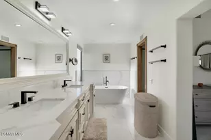 32026 Canterhill Pl, Westlake Village, CA 91361 - Photo 42