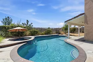 28318 Milbrook Pl, Castaic, CA 91384 - Photo 24