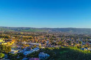 2642 Blue Ridge Cir, Simi Valley, CA 93065 - Photo 36