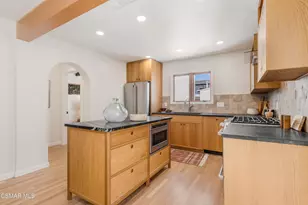 115 W Center St, Ventura, CA 93001 - Photo 12