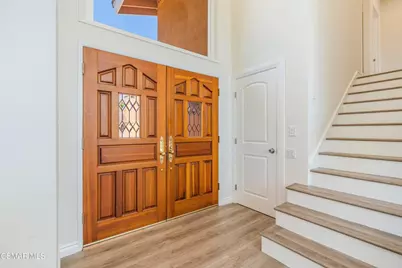 688 Velarde Drive, Thousand Oaks, CA 91360 - Photo 18