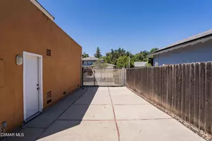 688 Velarde Dr, Thousand Oaks, CA 91360 - Photo 34