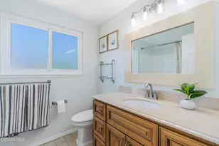 688 Velarde Dr, Thousand Oaks, CA 91360 - Photo 24