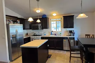 7 Katy Ln, Mission Hills (San Fernando), CA 91345 - Photo 8