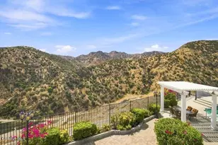 32604 Ridge Top Ln, Castaic, CA 91384 - Photo 48