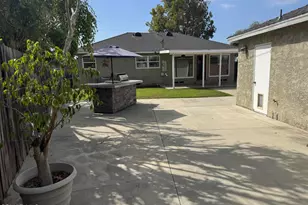 2322 Charlemagne Ave, Long Beach, CA 90815 - Photo 30