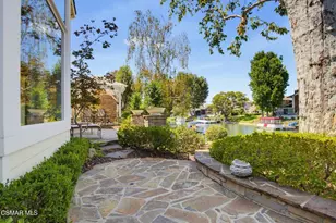 3927 Fairbreeze Cir, Westlake Village, CA 91361 - Photo 48