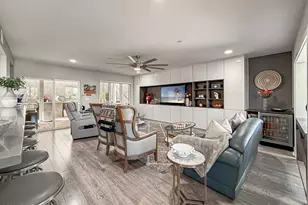 9595 Dennis Way, Simi Valley, CA 91311 - Photo 18