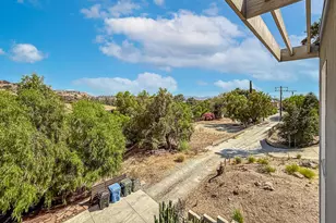 9595 Dennis Way, Simi Valley, CA 91311 - Photo 52