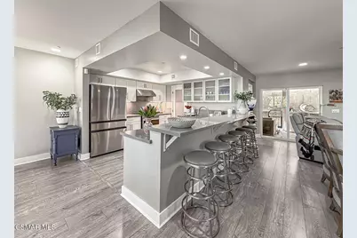 9595 Dennis Way, Simi Valley, CA 91311 - Photo 12