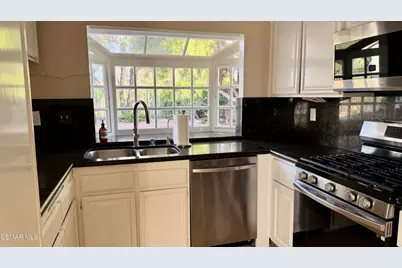 5430 Fieldcrest Drive, Camarillo, CA 93012 - Photo 2