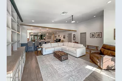 2896 Wanda Avenue, Simi Valley, CA 93065 - Photo 8