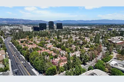 21901 W Burbank Boulevard #181, Woodland Hills, CA 91367 - Photo 8
