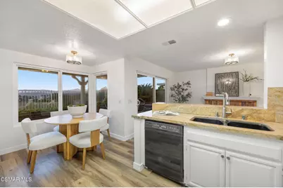 27667 Taryn Drive, Saugus, CA 91350 - Photo 8