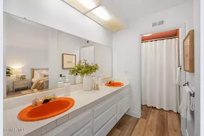 27667 Taryn Drive, Saugus, CA 91350 - Photo 16
