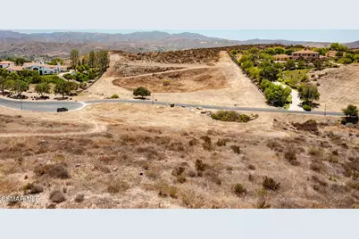 70 Presidential Drive, Simi Valley, CA 93065 - Photo 1
