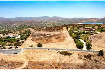 70 Presidential Drive, Simi Valley, CA 93065 - Photo 6