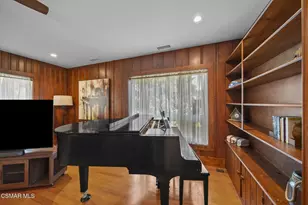 2375 Laguna Cir Dr, Agoura Hills, CA 91301 - Photo 16