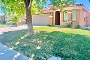 3034 E Lingard St, Lancaster, CA 93535 - Photo 2