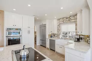 800 Lake Sherwood Dr, Lake Sherwood, CA 91361 - Photo 16