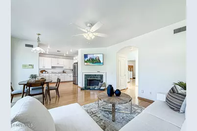 1685 Glider Court, Thousand Oaks, CA 91320 - Photo 20