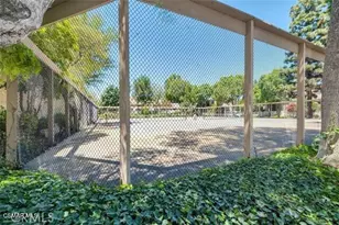 6201 Shoup Ave, Woodland Hills, CA 91367 - Photo 56