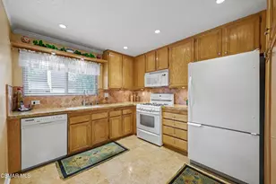 6201 Shoup Ave, Woodland Hills, CA 91367 - Photo 20