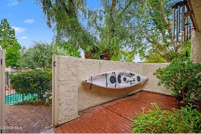 6201 Shoup Avenue #70, Woodland Hills, CA 91367 - Photo 4