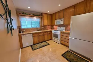 6201 Shoup Ave, Woodland Hills, CA 91367 - Photo 24