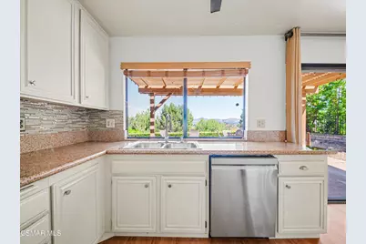 1666 Chilco Court, Thousand Oaks, CA 91360 - Photo 8