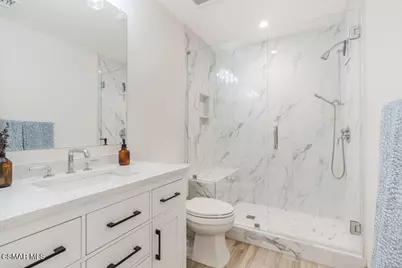 242 Green Lea Place, Thousand Oaks, CA 91361 - Photo 16