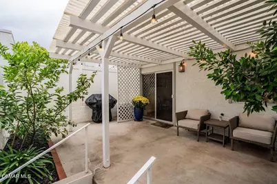 242 Green Lea Place, Thousand Oaks, CA 91361 - Photo 22