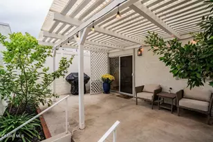 242 Green Lea Pl, Thousand Oaks, CA 91361 - Photo 22