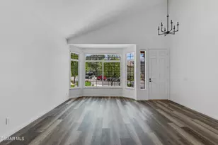 560 Timberwood Ave, Thousand Oaks, CA 91360 - Photo 8
